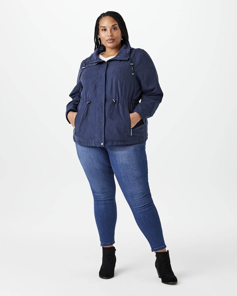 Plus size model with hourglass body shape wearing Alto Anorak Jacket by Meri Skye | Dia&Co | dia_product_style_image_id:144397